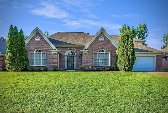 9010 Bellehurst Dr, Cordova, TN 38016
