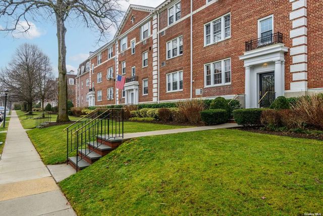 Coops For Sale Garden City Ny