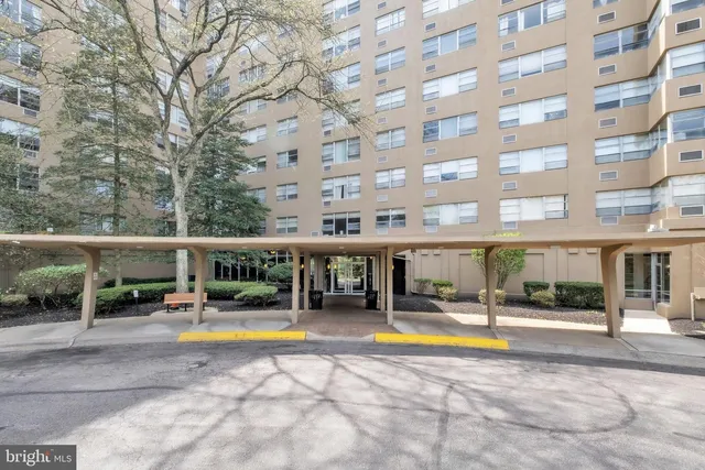1030 E  Lancaster Ave #904, Bryn Mawr, PA 19010