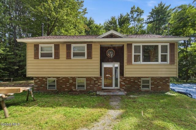 383 Coy Road, Greenfield Center, NY 12833