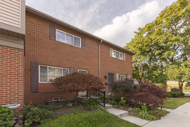 3302 Williamsburg Rd, Ann Arbor, MI 48108