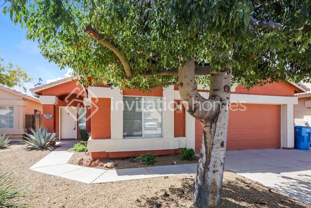 1925 E  Fellars Dr, Phoenix, AZ 85022