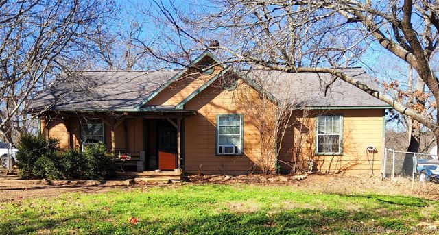 319 Indian Rd, Durant, OK 74701