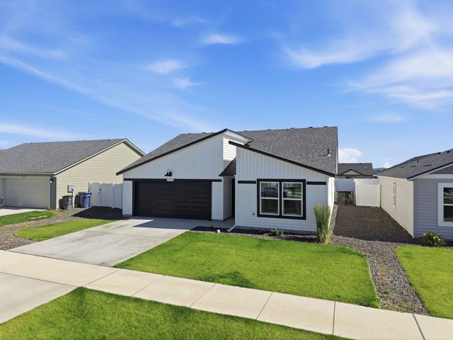 1712 E  B St, Deer Park, WA 99006
