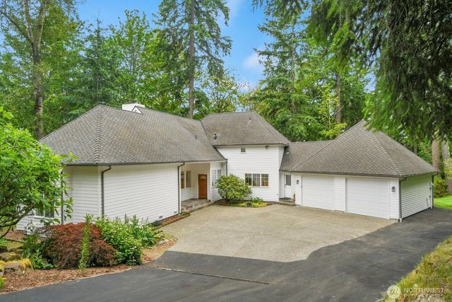 25043 SE Mirrormont Boulevard, Issaquah, WA 98027
