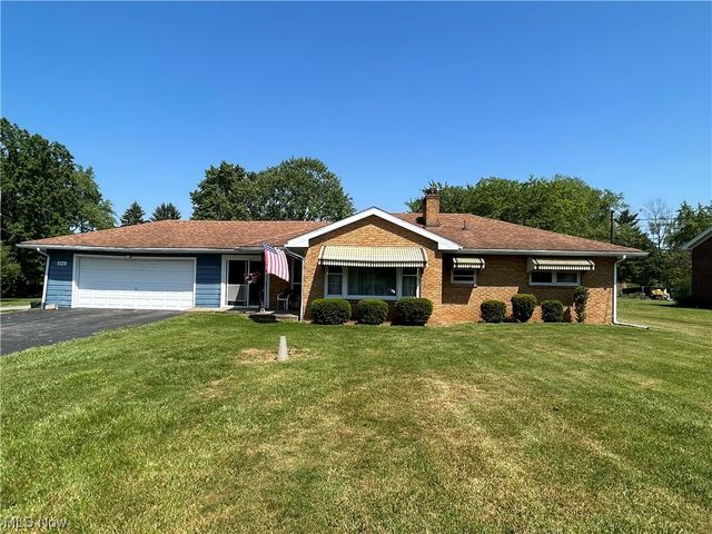 846 State Route 7 NE, Brookfield, OH 44403