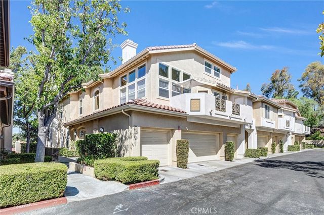 17 Camino Del Oro, Rancho Santa Margarita, CA 92688