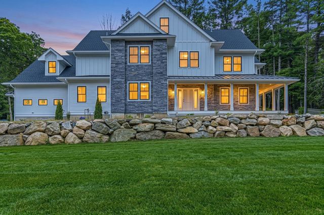 33 Pine St, Dover, MA 02030