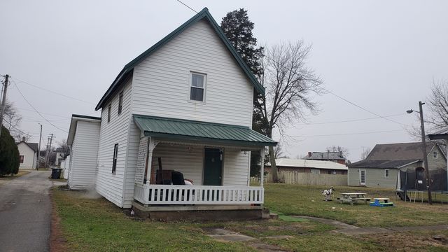 425 Cottage Ave, Rushville, IN 46173