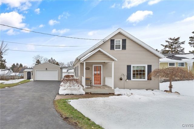 723 7th North St, Liverpool, NY 13088