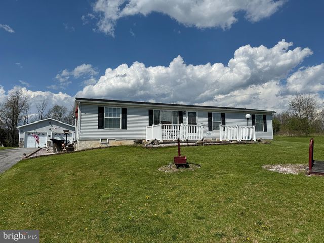 5913 Hager Rd, Greencastle, PA 17225