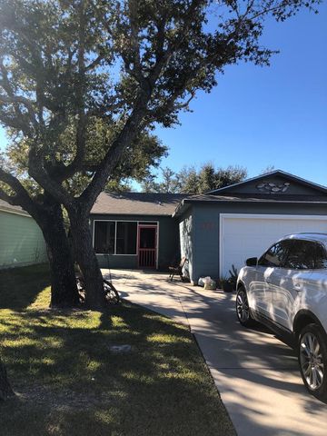 113 Pecan Harbor St, Rockport, TX 78382
