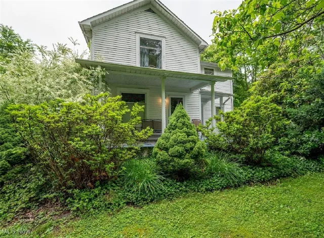 7807 W  Lincoln St NE, Masury, OH 44438