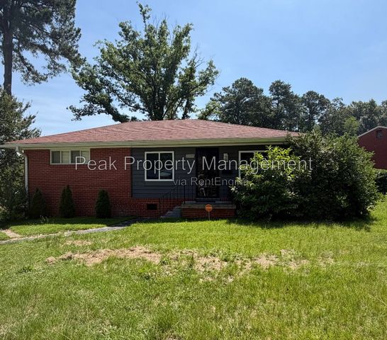 2105 Fort Rice St, Petersburg, VA 23805