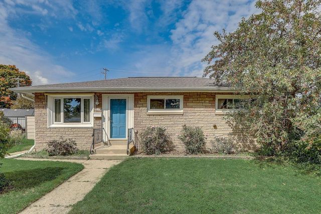3137 South 67th COURT, Milwaukee, WI 53219