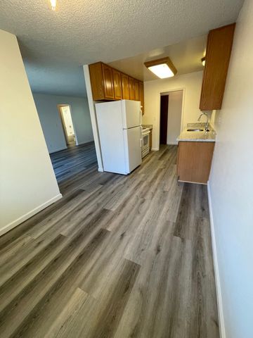 2019 W  Middlefield Rd #4, Mountain View, CA 94043