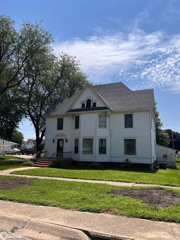 417 Cedar St, Schleswig, IA 51461