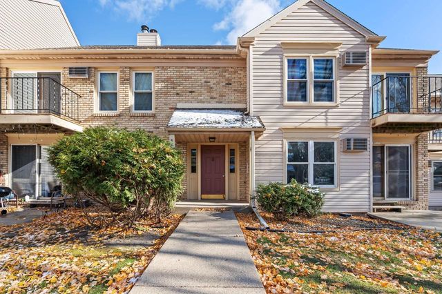 6710 PARK RIDGE DRIVE Unit B, Madison, WI 53719