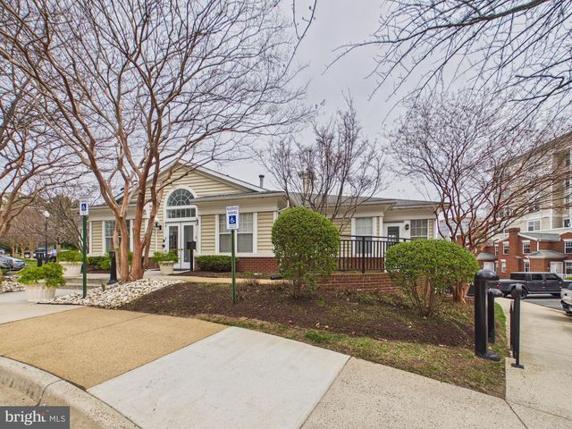 1581 Spring Gate Dr #5301, Mc Lean, VA 22102