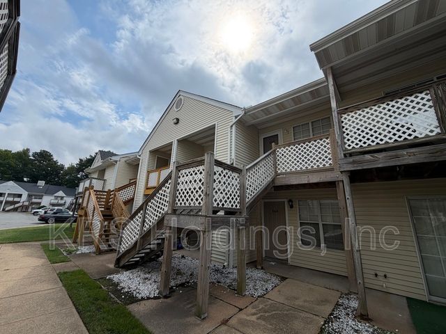 64 Emeraude Plage #B, Hampton, VA 23666