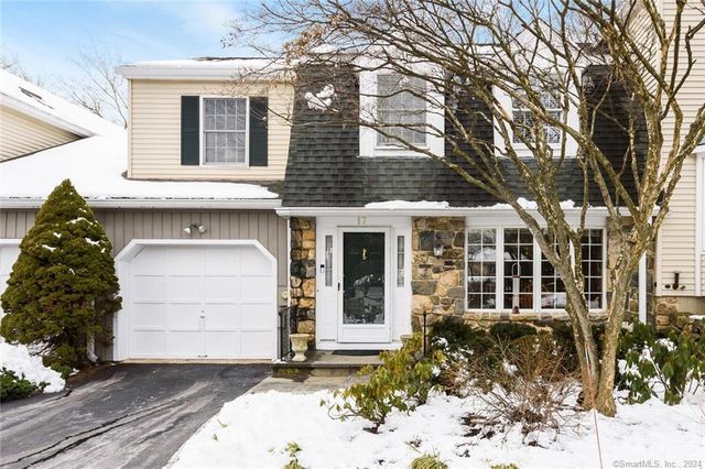 54 Lakeview Ave #17, New Canaan, CT 06840
