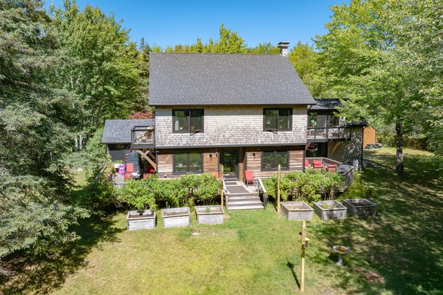 32 Sunup Lane, Surry, ME 04684