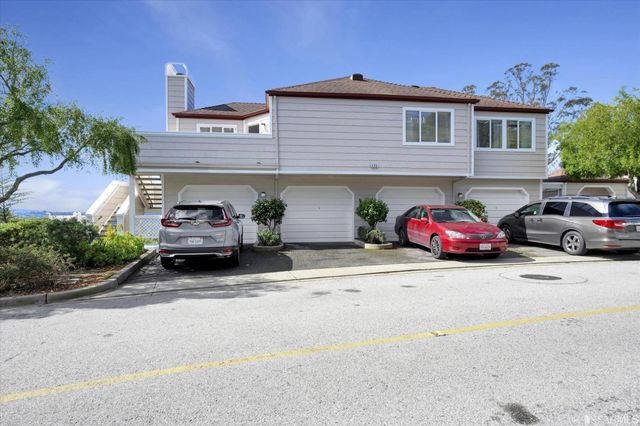 535 Mountain View Dr #1, Daly City, CA 94014
