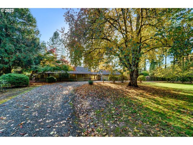 6050 SW Childs Rd, Lake Oswego, OR 97035