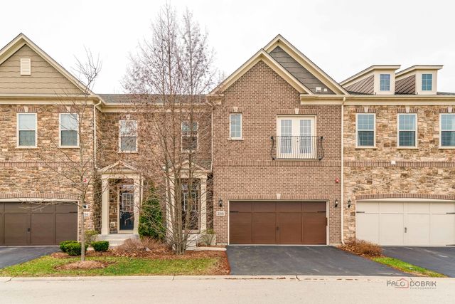 286 Belmont Dr, Lincolnshire, IL 60069