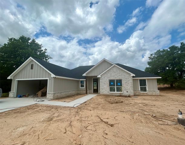 150 Graystone Dr, Weatherford, TX 76088