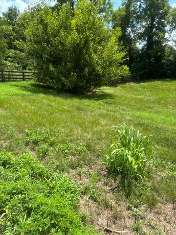 305 Lynnwood Dr, Nicholasville, KY 40356