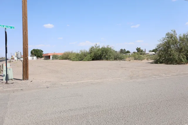E  Pine St, Deming, NM 88030
