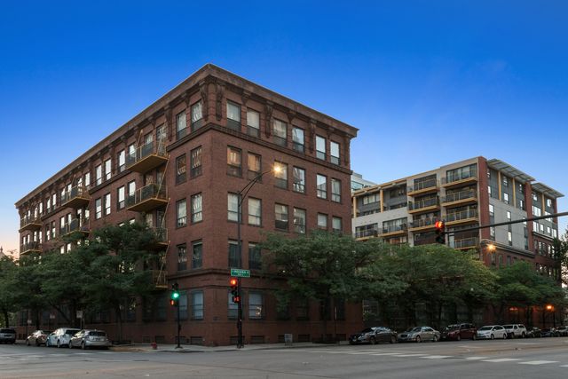 1910 S  Indiana Ave  #123, Chicago, IL 60616