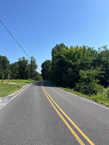 Dusty Trail Rd, Benton, KY 42025