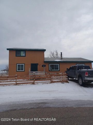 417 W  5th Ave, Labarge, WY 83123