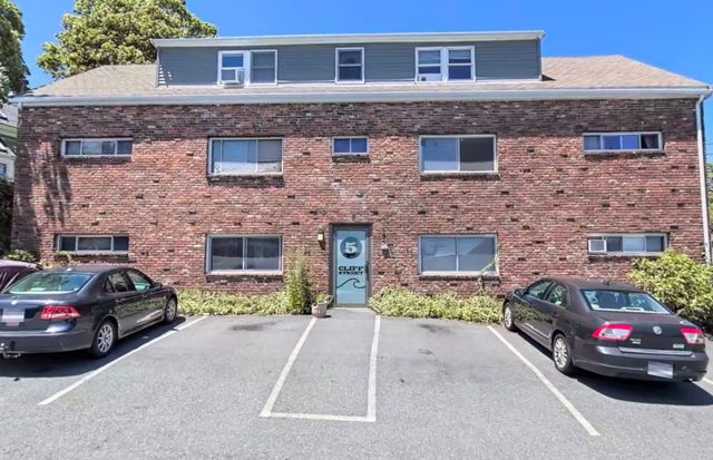 5 Cliff St #1, Beverly, MA 01915