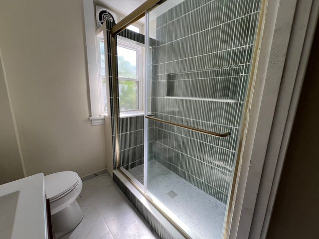 3328 Ward St #1, Pittsburgh, PA 15213