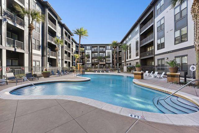 750 N  Orange Ave #5120, Orlando, FL 32801