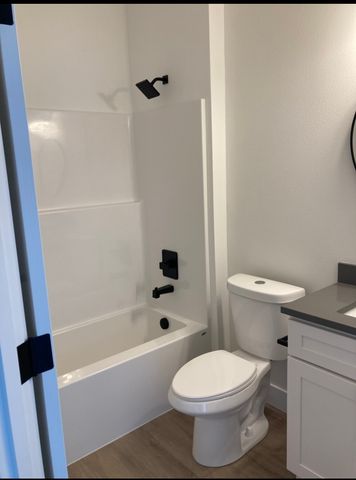 4711 NE 107th Ave, Portland, OR 97220