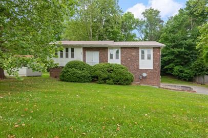 1908 Plumb Creek Cir, Knoxville, TN 37932
