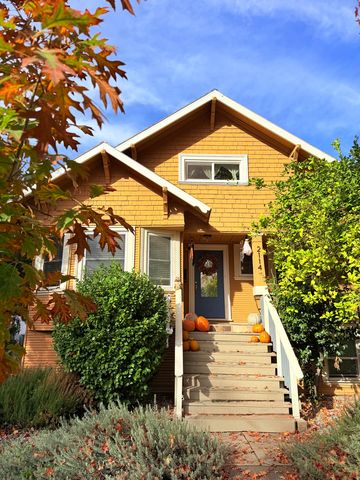 2114 9th St #2, Sacramento, CA 95818