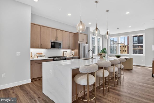 6229 Crosswind Dr, North Bethesda, MD 20852
