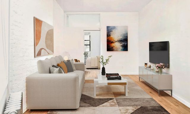 227 Mott St #4A, New York, NY 10012