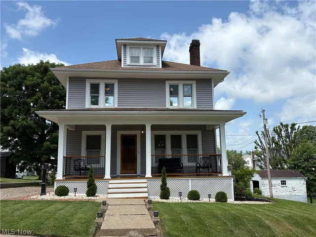 618 N  Broadway St, Barnesville, OH 43713