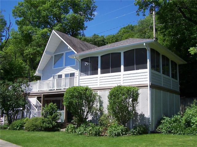 7353 E  Bluff Dr, Penn Yan, NY 14527