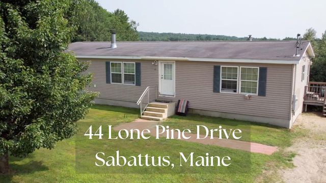 44 Lone Pine Drive, Sabattus, ME 04280