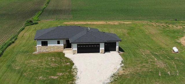 1623 W42, Ossian, IA 52161