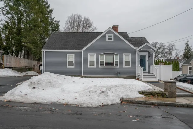 6 Huse Rd, Methuen, MA 01844