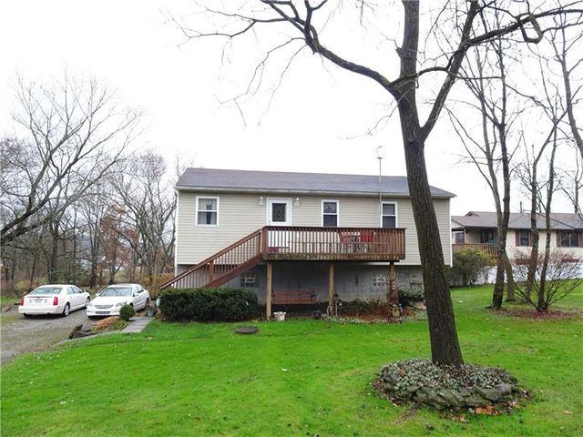 512 Rear St   S  #9, Youngwood, PA 15697