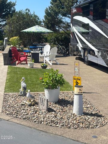 6225 N  Coast Hwy #92, Newport, OR 97365